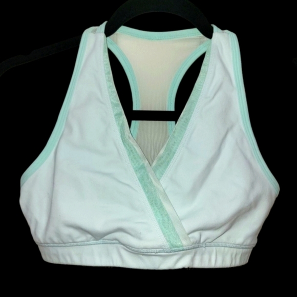 S/M Lululemon Not So Deep V Sports Bra Mint Green - Picture 4 of 6